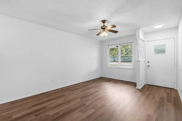 502 W Loren ST, Springfield, MO 65807