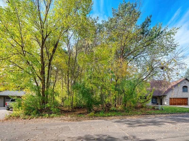 xxxx Reidmond AVE, Little Canada, MN 55117