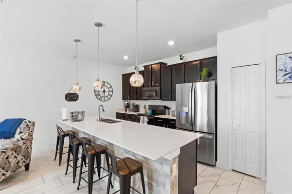 1090 SPLASH SHOT PL, Davenport, FL 33896