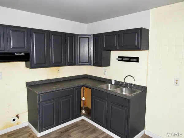 11 Saint Columba DR, Cahokia, IL 62206