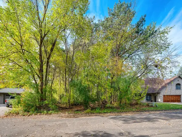 xxxx Reidmond AVE, Little Canada, MN 55117