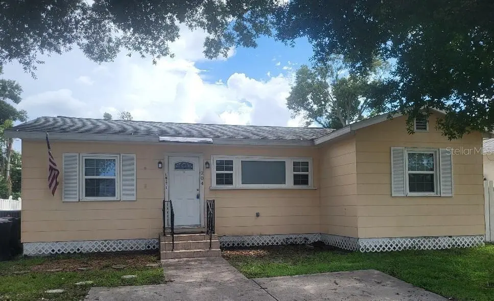 204 80TH AVE N, St Petersburg, FL 33702