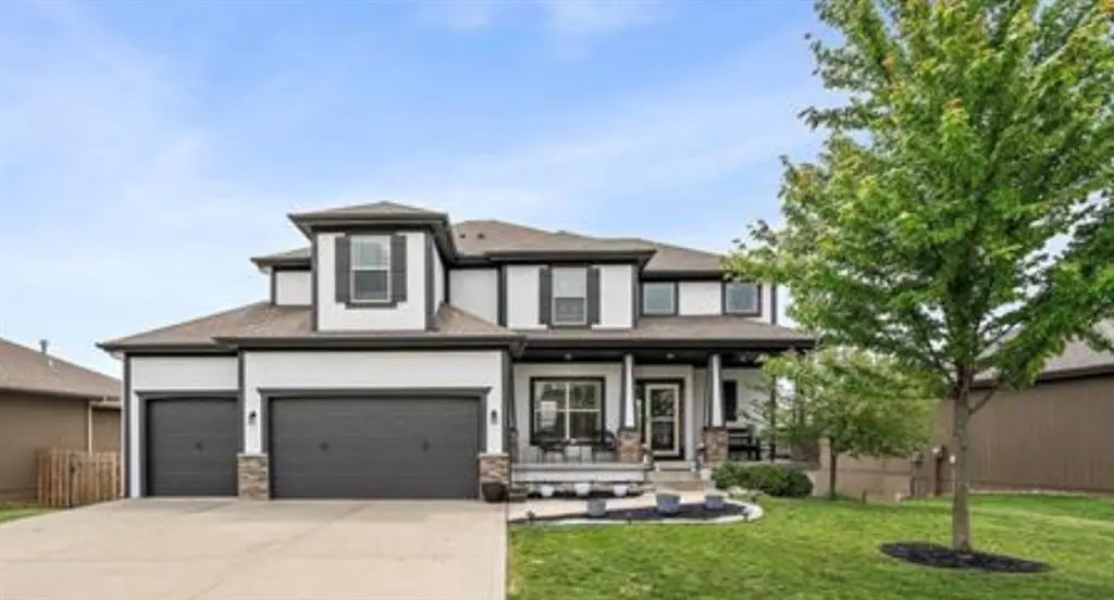 2333 SW DEER RUN RD, Lee's Summit, MO 64082