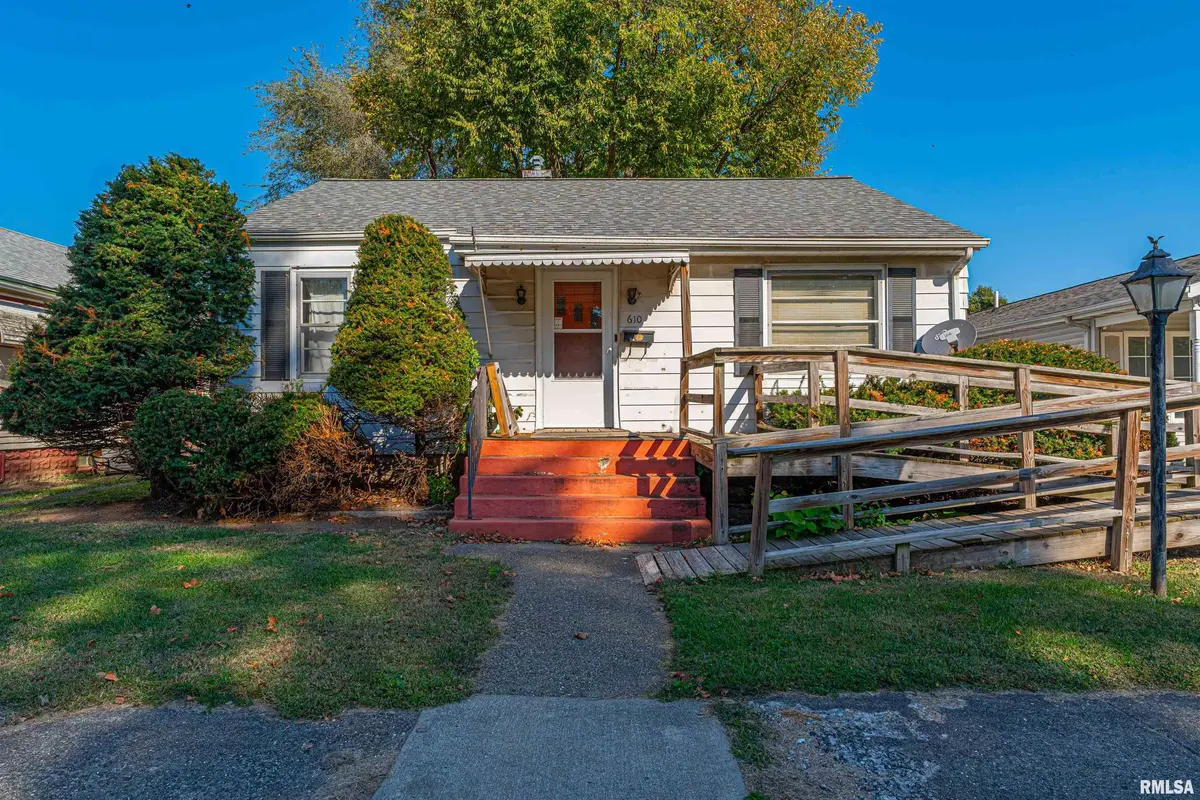 610 4TH ST, Lincoln, IL 62656