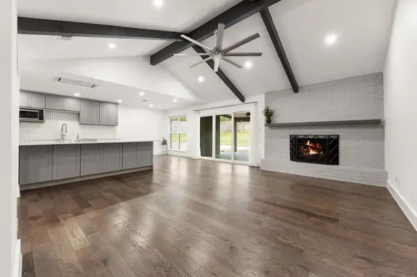 9421 Spring Hollow DR, Austin, TX 78750