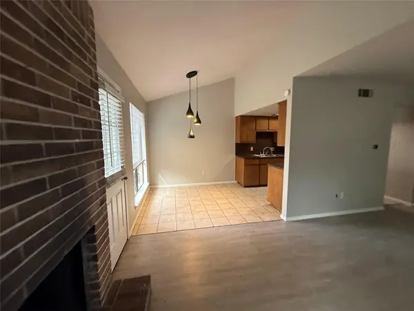 7009 Woodhue DR #A, Austin, TX 78745