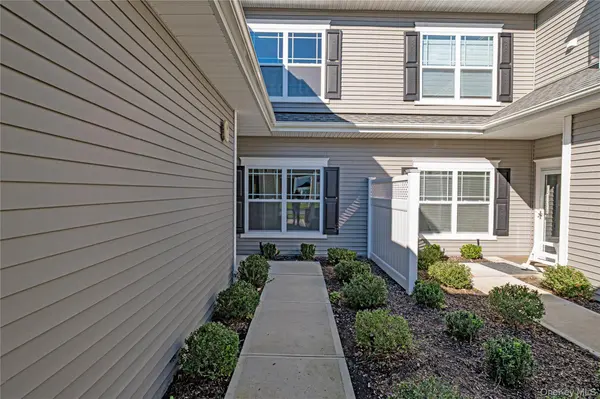 79 Willow CIR, Coram, NY 11727