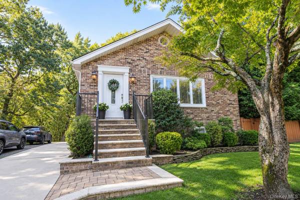 238 Saint Andrews RD, Staten Island, NY 10306