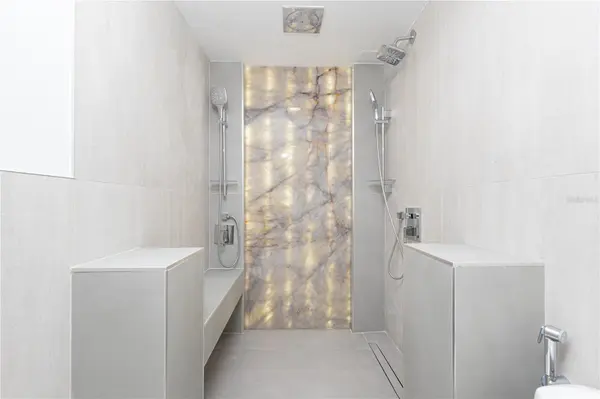 1106 CALLE PICCIONI #6, San Juan, PR 00907