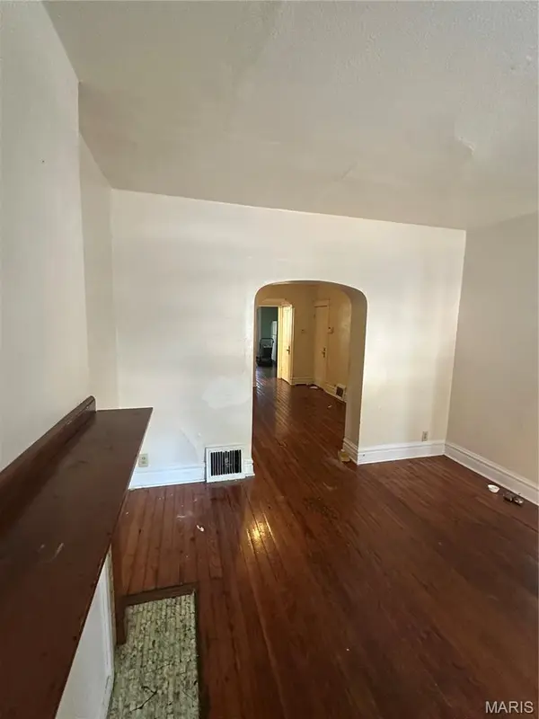 3711 Pennsylvania AVE, St Louis, MO 63118