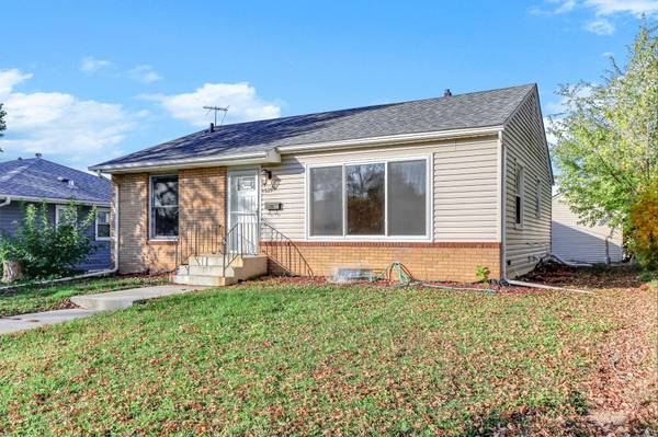 1629 Hazel ST N, Saint Paul, MN 55119