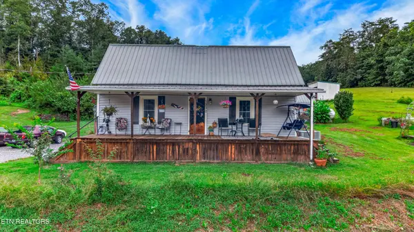 1332 Baysinger Rd, Newport, TN 37821