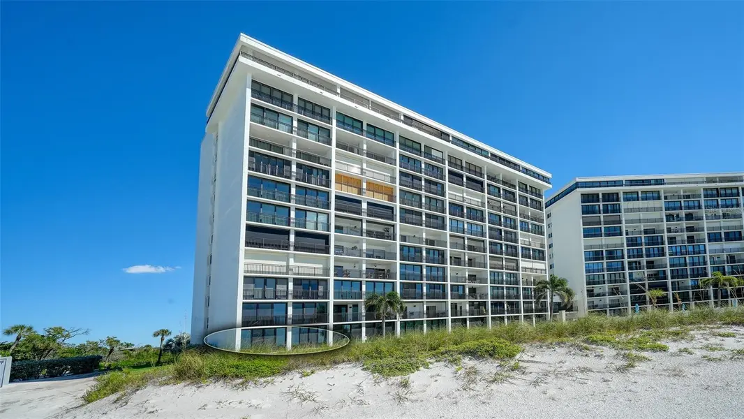 19 WHISPERING SANDS DR #106, Sarasota, FL 34242