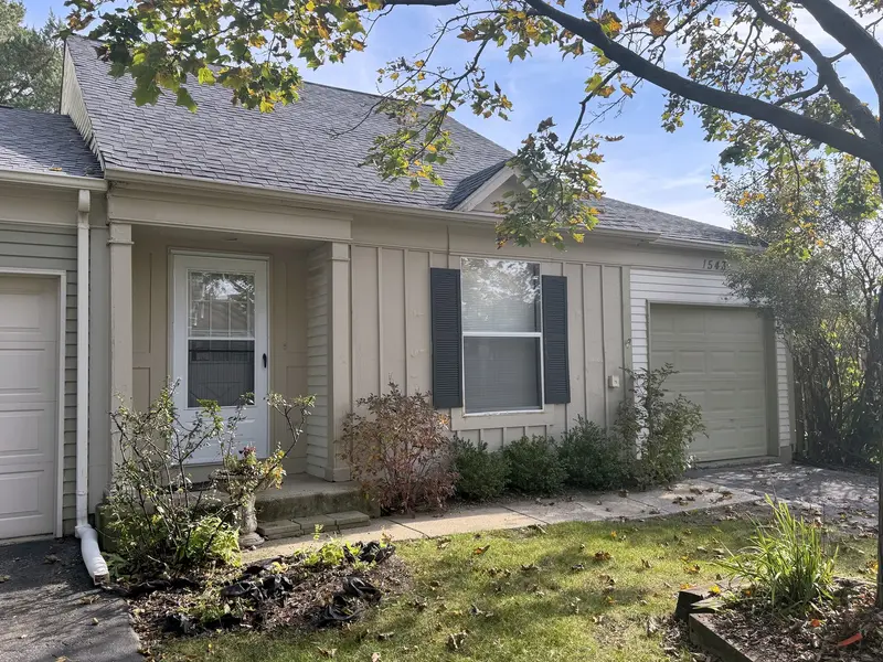 1543 N Gatewood AVE, Palatine, IL 60067