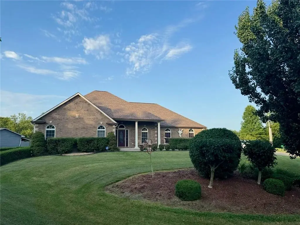 317 S Kentucky ST, Adrian, MO 64720
