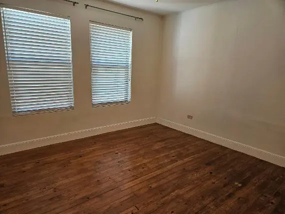 406 Lexington RD, Elgin, TX 78621