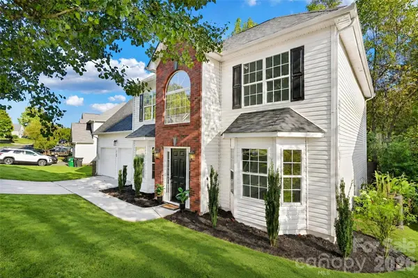 5102 Eagle Creek DR, Charlotte, NC 28269
