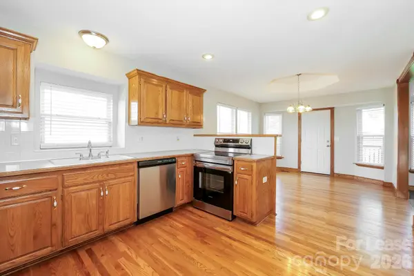 1014 Black Oak DR, Gastonia, NC 28054