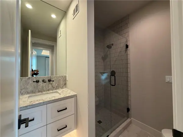 3440 W 133rd TER, Leawood, KS 66209
