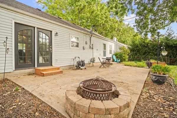 2219 W 79TH ST, Prairie Village, KS 66208