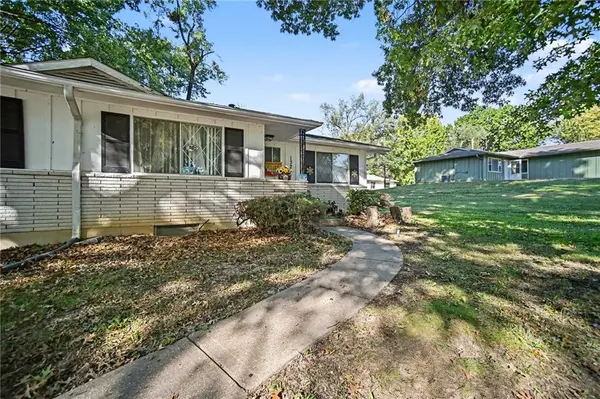 1324-1326 N 64th DR, Kansas City, KS 66102