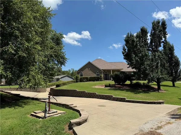317 S Kentucky ST, Adrian, MO 64720