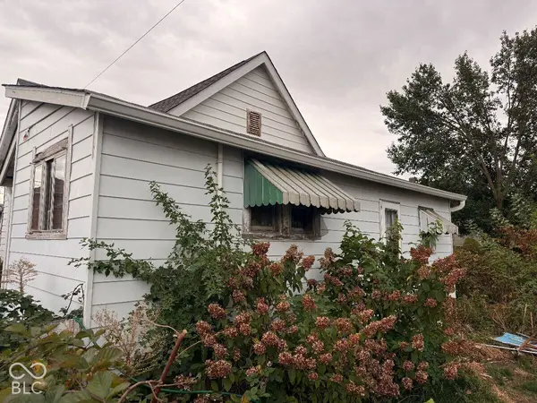 827 Meridian ST, Shelbyville, IN 46176