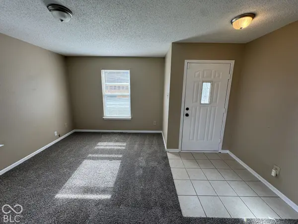 1244 Jasmine DR, Greenfield, IN 46140
