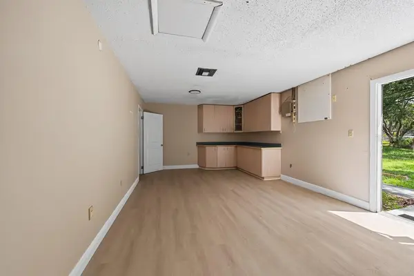 7416 COMMERCE ST, Riverview, FL 33578