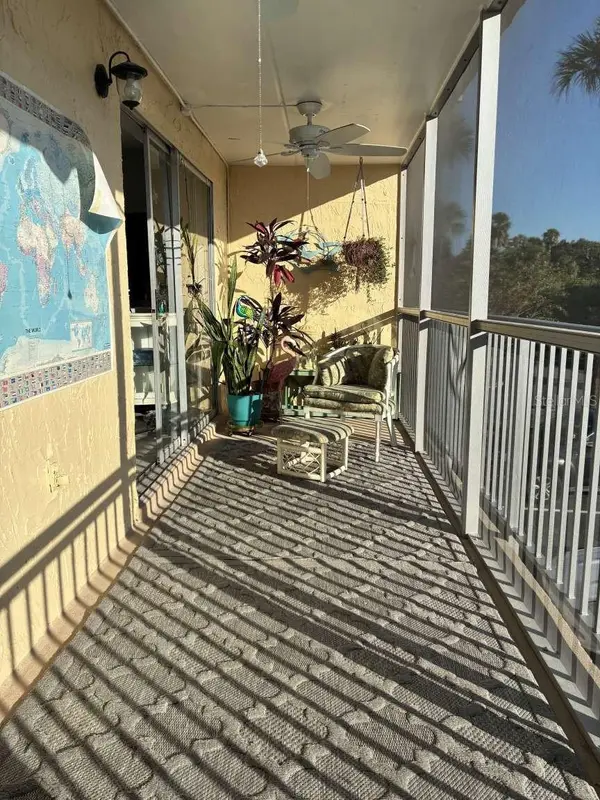 12760 INDIAN ROCKS RD #1049, Largo, FL 33774