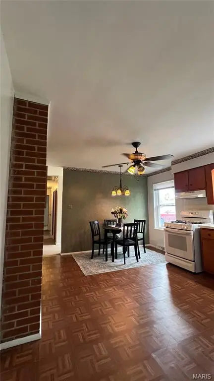31 Wedgewood DR, Belleville, IL 62221