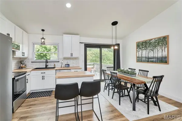 1 Pintail CT, O'fallon, MO 63368