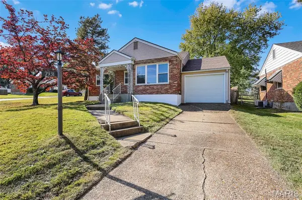 7931 E Yorkshire DR, Affton, MO 63123
