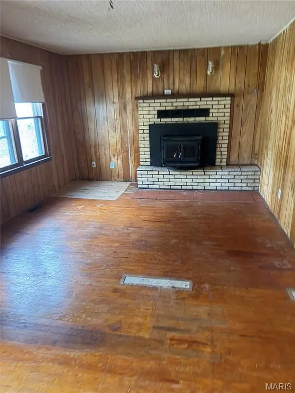 106 Cedar Crest DR, Lebanon, MO 65536