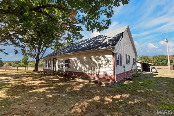 14123 Fleming RD, Lebanon, MO 65536