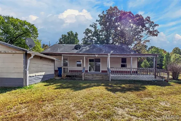 14123 Fleming RD, Lebanon, MO 65536