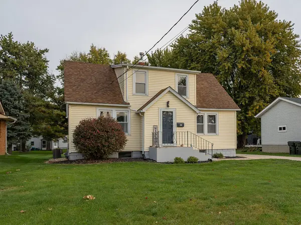 423 E South ST, Geneseo, IL 61254