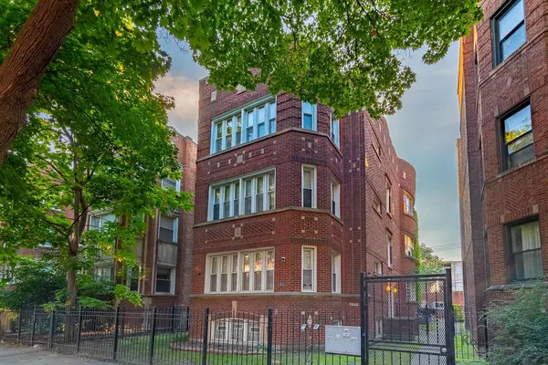 7640 S Phillips AVE #3, Chicago, IL 60649