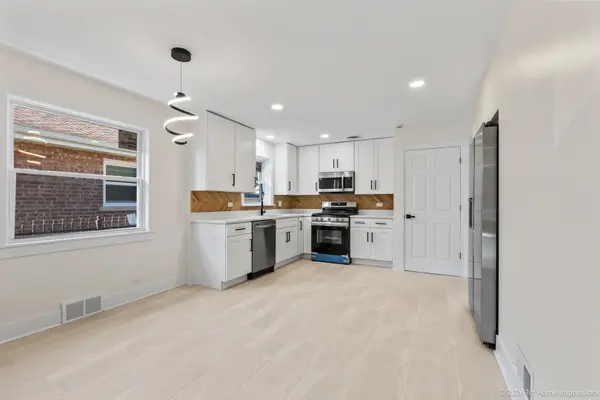12334 S Loomis ST, Calumet Park, IL 60827