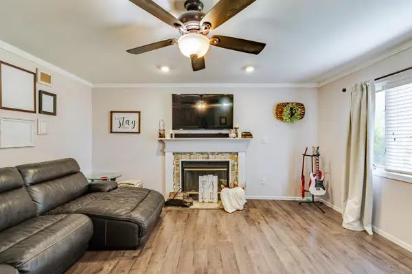 1469 Admiral DR, Porter, IN 46304