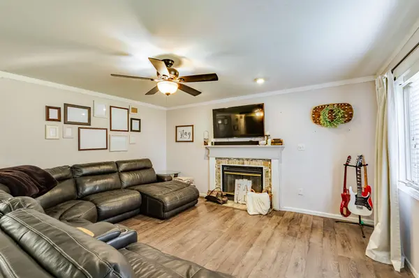 1469 Admiral DR, Porter, IN 46304