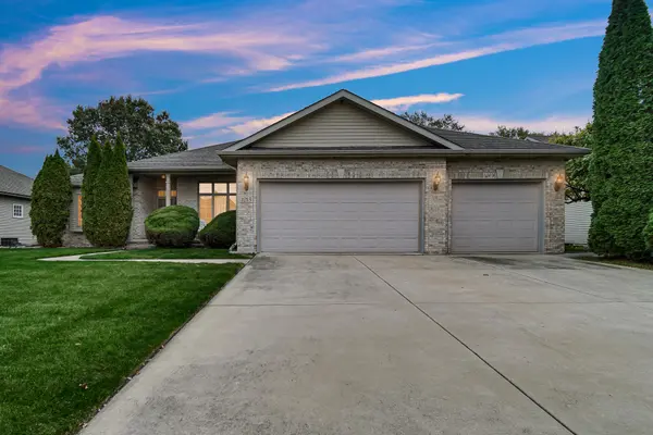1213 Wildflower WAY, Schererville, IN 46375