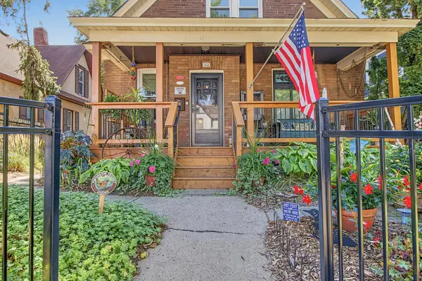 102 Cook AVE W, Saint Paul, MN 55117