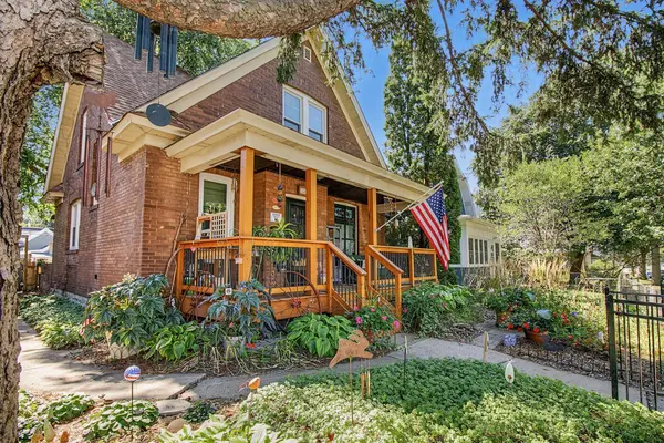 102 Cook AVE W, Saint Paul, MN 55117