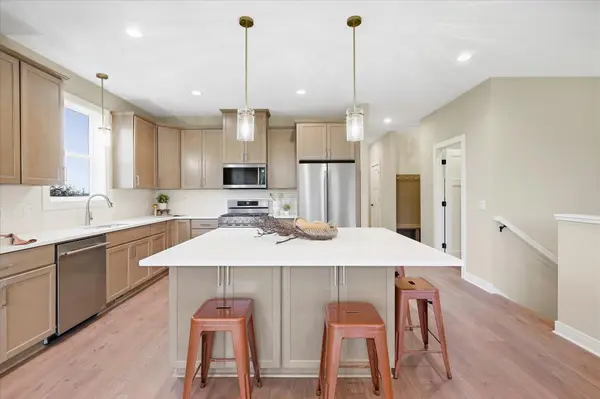 17809 Graphite LN, Lakeville, MN 55044
