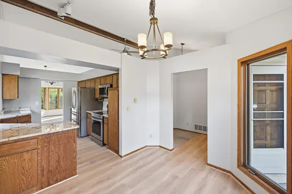 11061 Hyland TER, Eden Prairie, MN 55344