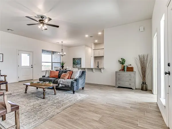24955 Belmont PASS, Cashion, OK 73016