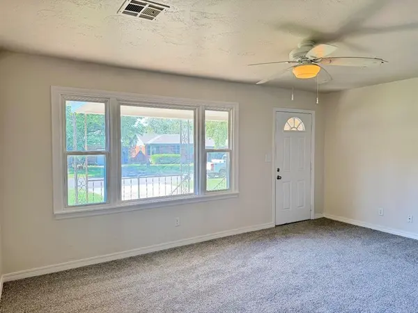 1809 Oxford WAY, Oklahoma City, OK 73120