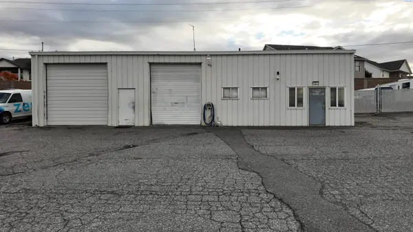 801 S Steptoe, Kennewick, WA