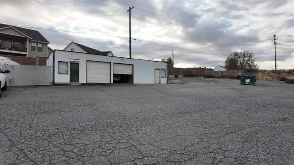 801 S Steptoe, Kennewick, WA